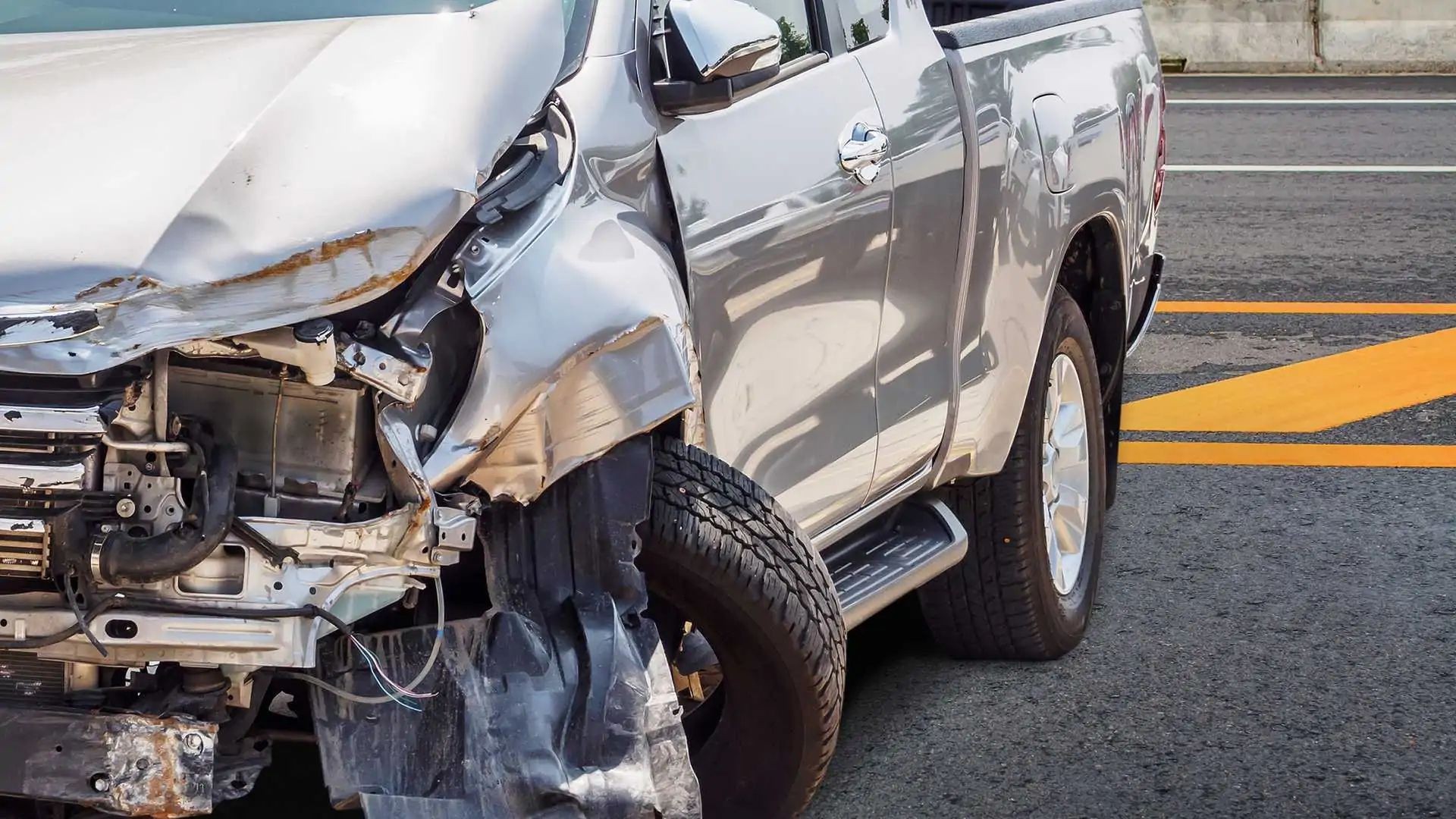 pickup-truck-rear-end-collision-result-1702602171.jpg