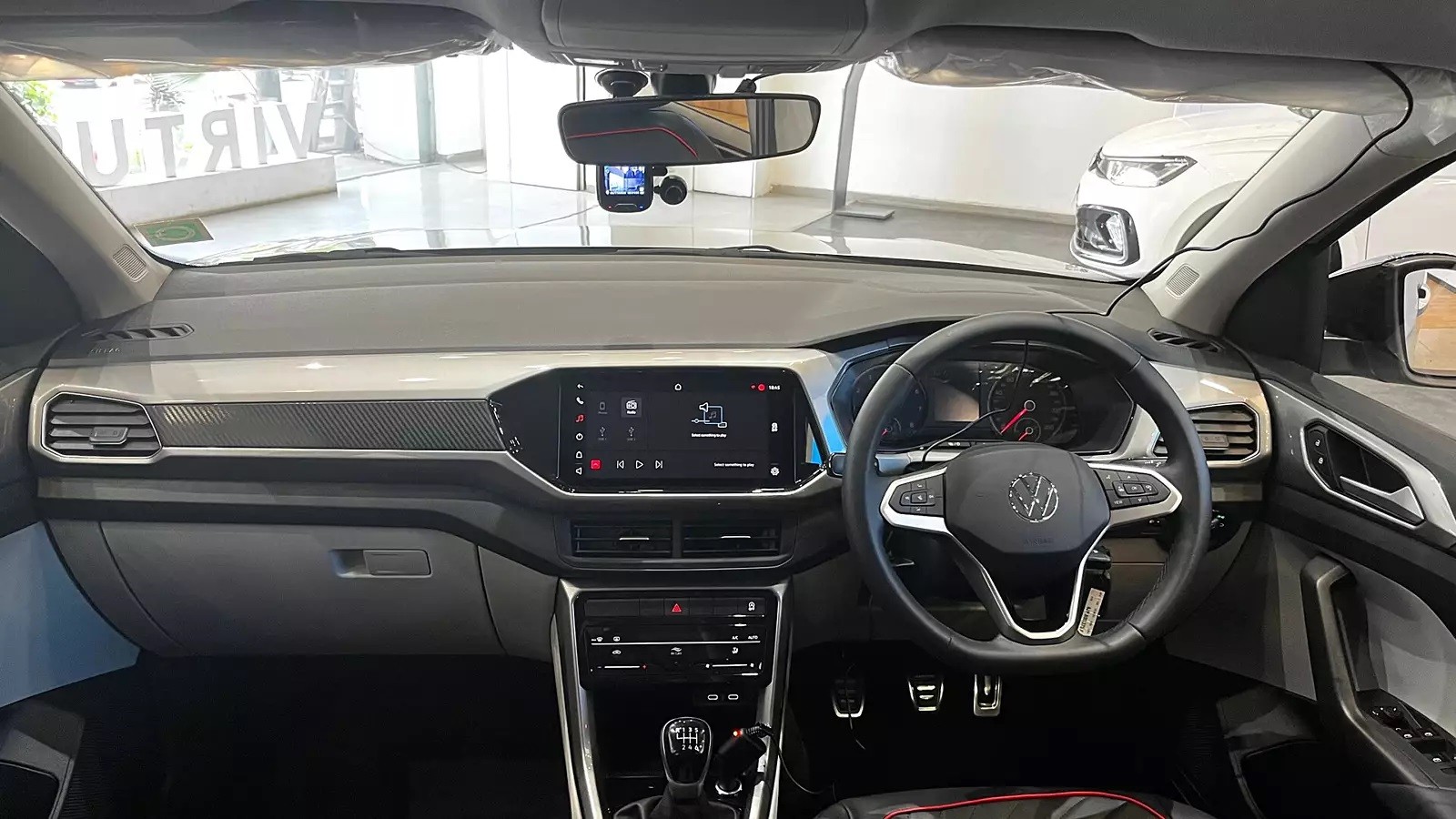 Phiên bản mới của ‘kẻ hủy diệt Hyundai Creta’ về đại lý với giá 457 triệu đồng, thiết kế lu mờ Kia Seltos ảnh 4