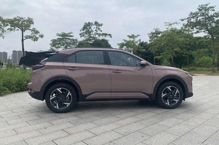 ‘Phù thủy’ SUV cỡ C giá chỉ 412 triệu đồng: Thiết kế sánh vai Mazda CX-5, trang bị lấn át Honda CR-V ảnh 5