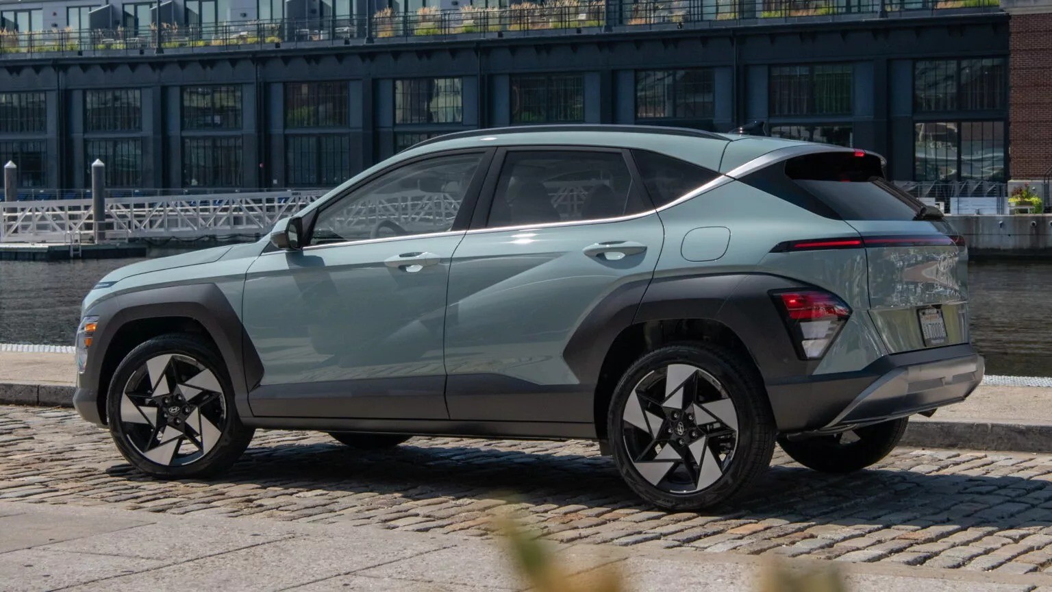 2024-hyundai-kona-2-1-1536x864-1703890372.jpg