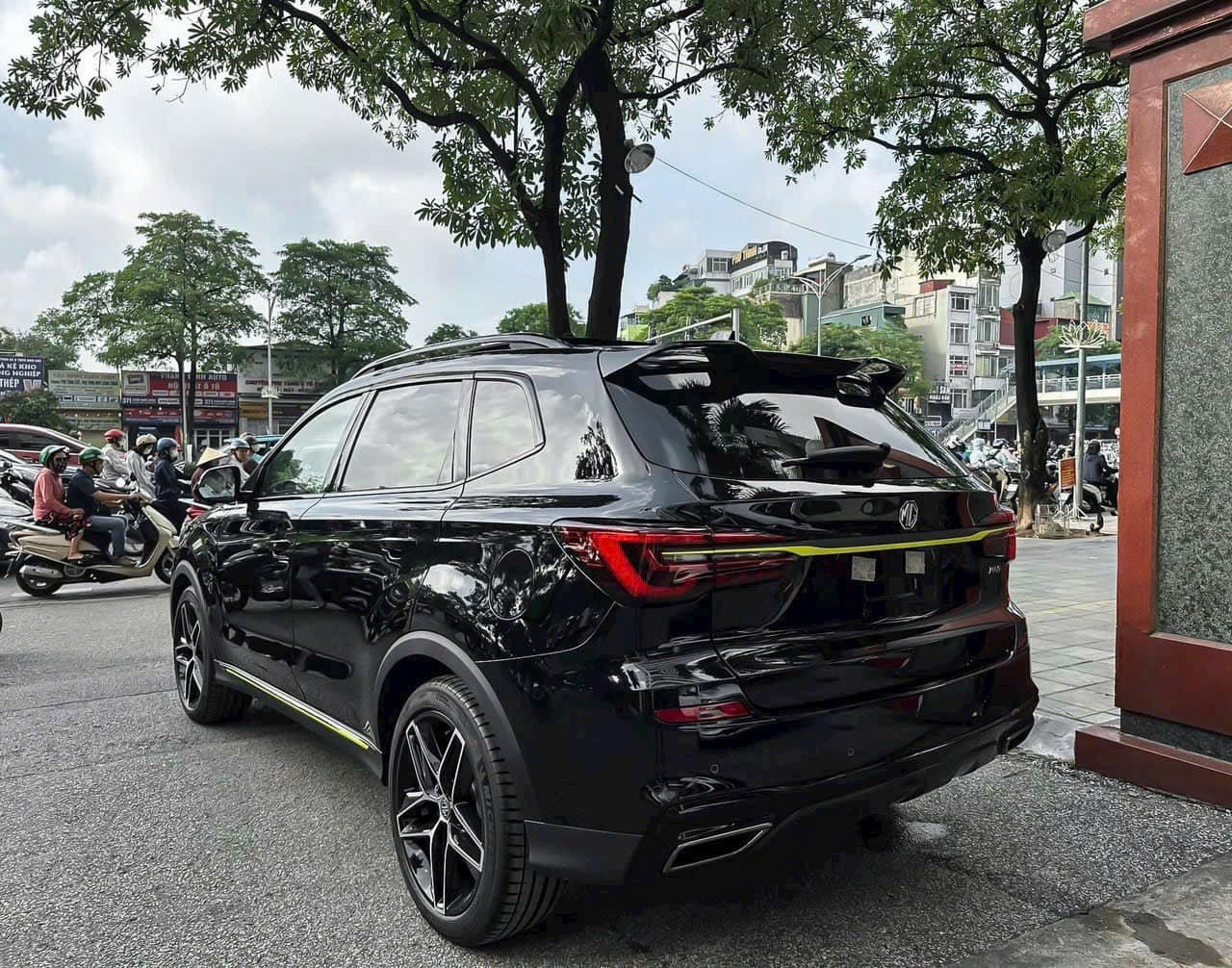 ‘Kẻ thách thức Mazda CX-5’ giảm giá kỷ lục hút khách Việt, chỉ còn 609 triệu đồng, rẻ như Kia Seltos ảnh 4