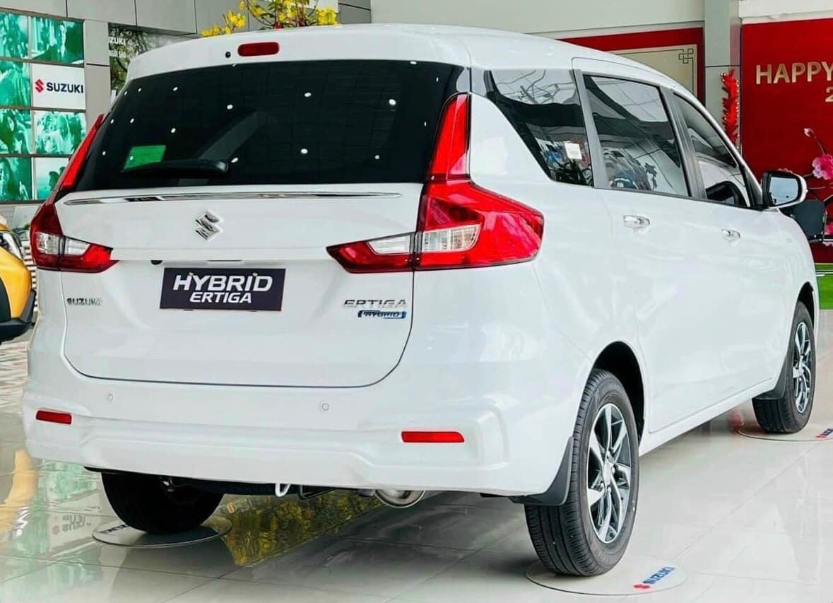 suzuki-ertiga-hybrid-4-1704359943.JPG