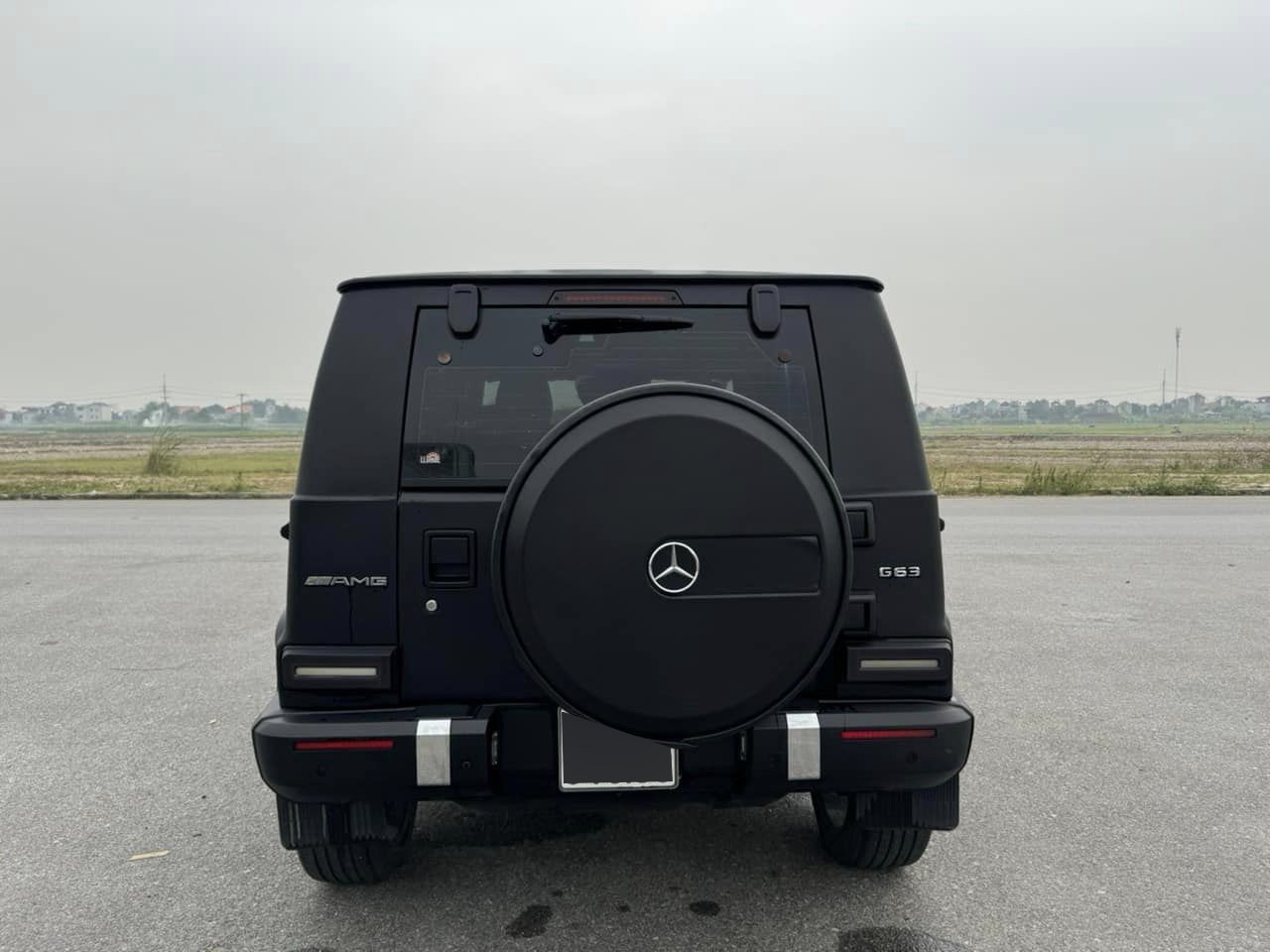 mercedes-amg-g63-3-1704697836.jpg