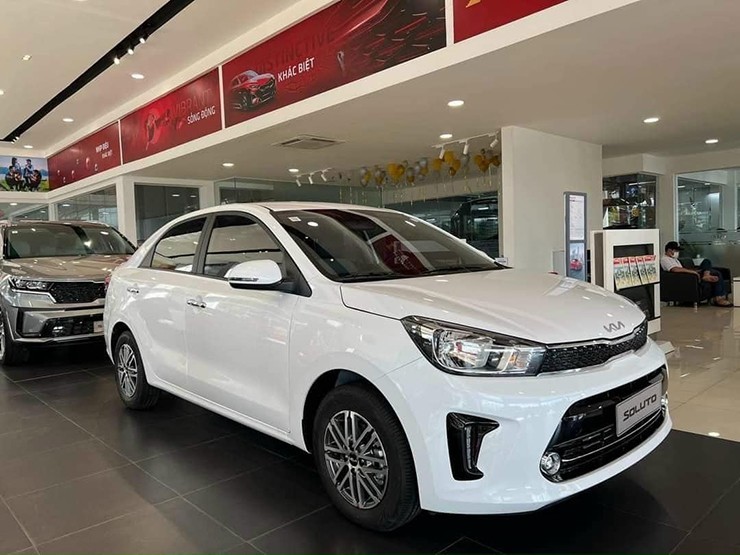 Toyota Vios dễ ‘thất sủng’ vì mẫu sedan cỡ B của Kia đang có giá lăn bánh rẻ hơn cả Hyundai Accent ảnh 1