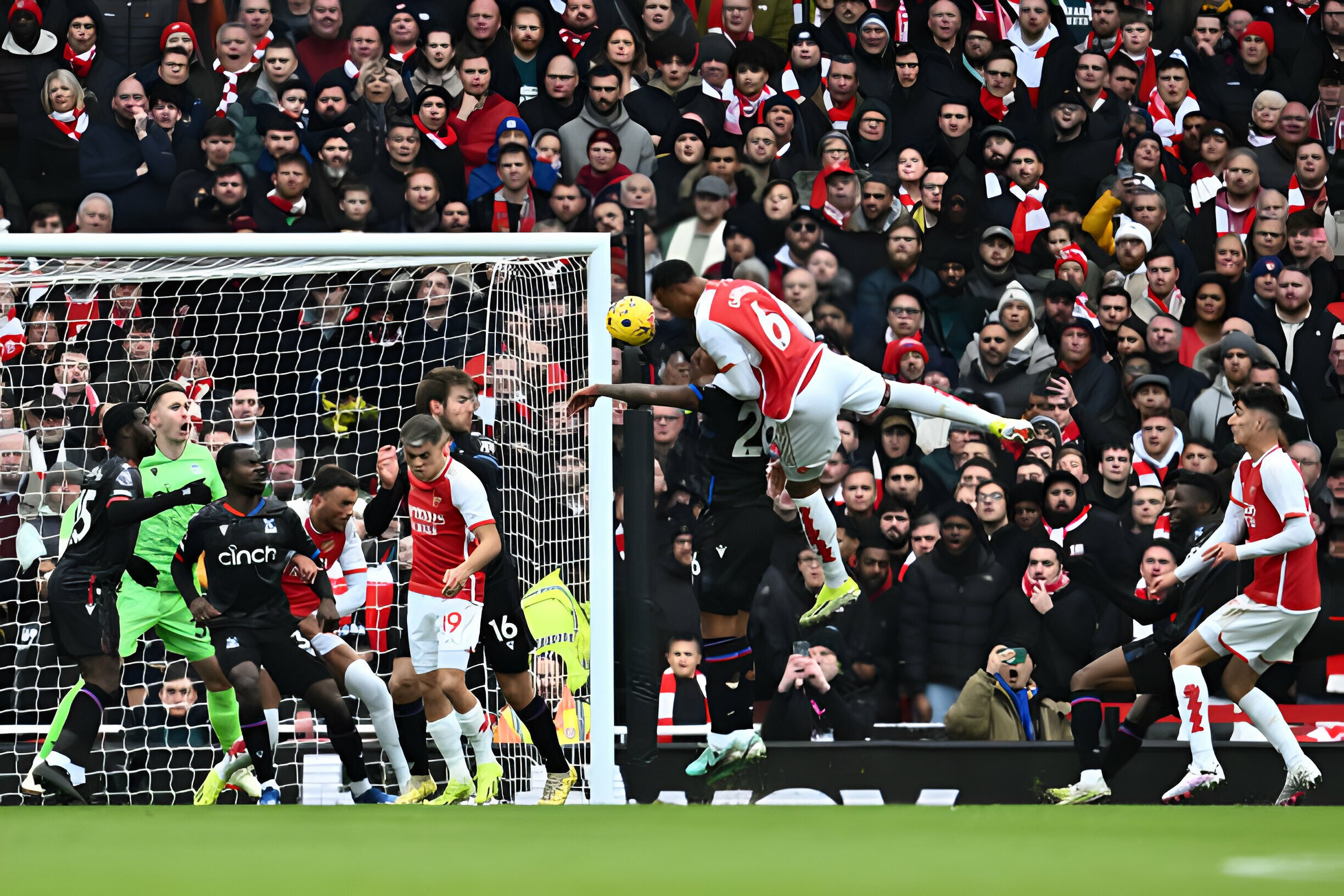 arsenal-vs-palace-co-dinh-1705762546.jpg