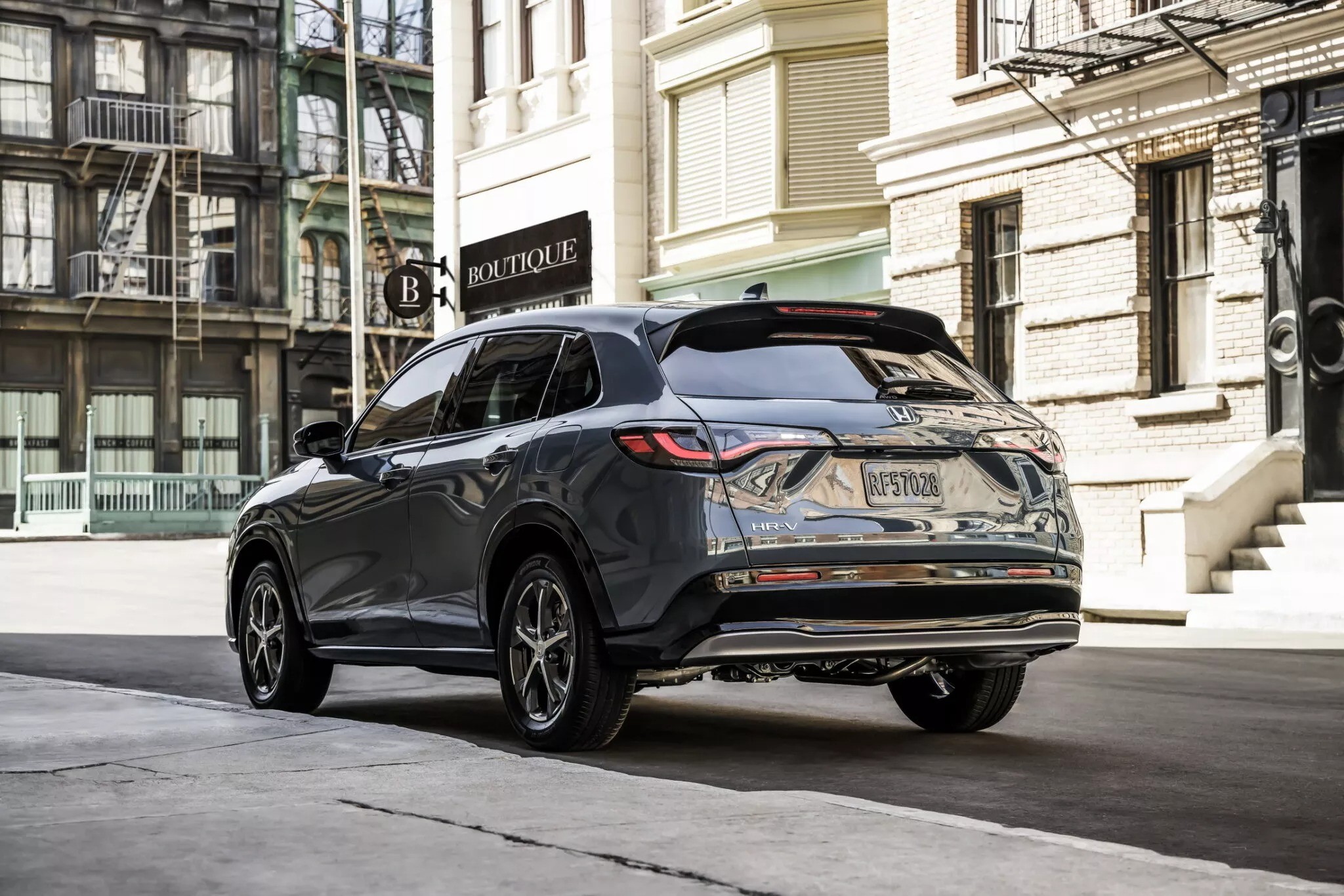 2023-honda-hr-v-2-2048x1366-1706153071.jpg