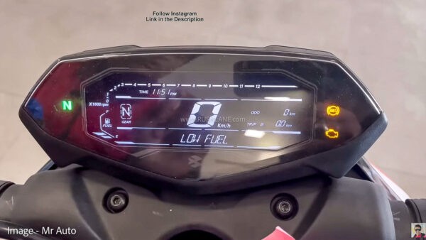 ‘Vua côn tay' 150cc mới giá 33 triệu đồng về đại lý: Thiết kế thể thao ăn đứt Yamaha Exciter, có ABS ảnh 2