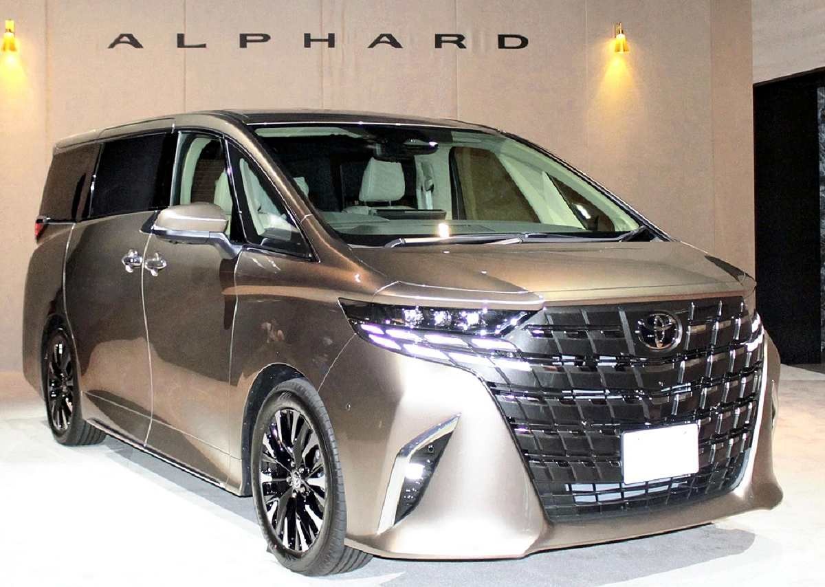 alphard-1706605685.jpg