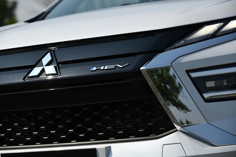 Mitsubishi Xpander HEV ra mắt với giá rẻ giật mình chỉ 602 triệu đồng, động cơ hybrid tiết kiệm xăng ảnh 2