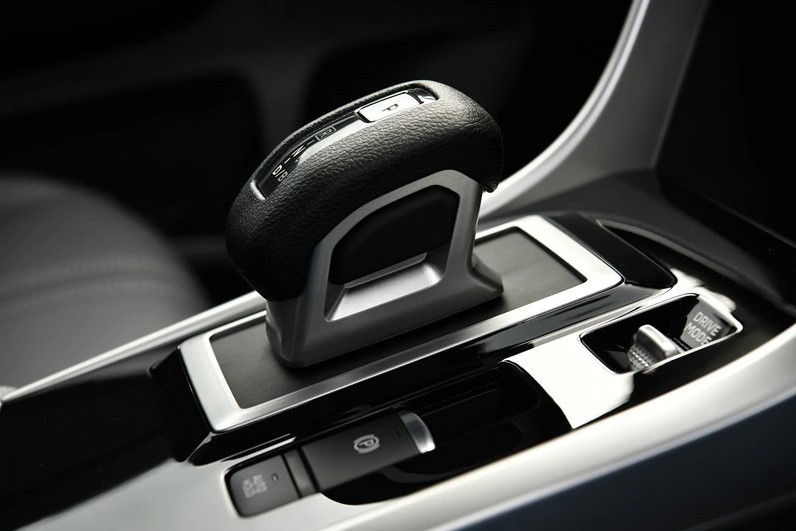 Mitsubishi Xpander HEV ra mắt với giá rẻ giật mình chỉ 602 triệu đồng, động cơ hybrid tiết kiệm xăng ảnh 6