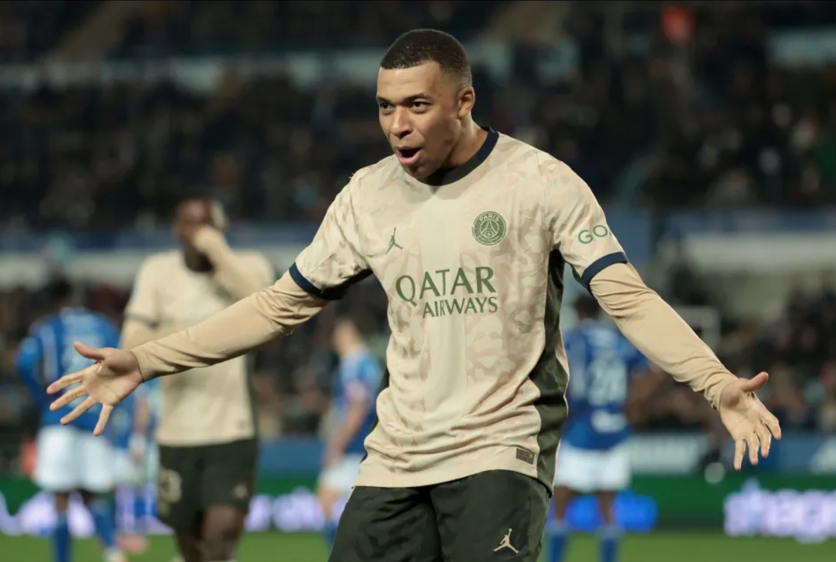 mbappe-1-1707270077.jpg
