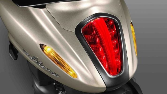 Tin xe 7/2: Yamaha ra mắt xe ga hybrid giá 42 triệu đồng, phanh ABS, trang bị áp đảo Honda Air Blade ảnh 3