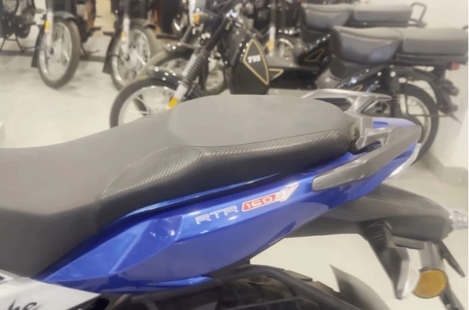 ‘Ông hoàng côn tay’ 160cc giá 38 triệu đồng đẹp hơn Yamaha Exciter và Honda Winner X, có ABS 2 kênh ảnh 5