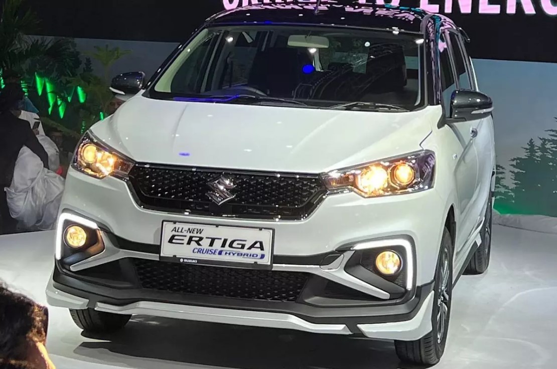 Suzuki ra mắt ‘ông hoàng MPV’ mới giá 455 triệu đồng, có động cơ hybrid hạ gục Mitsubishi Xpander ảnh 2