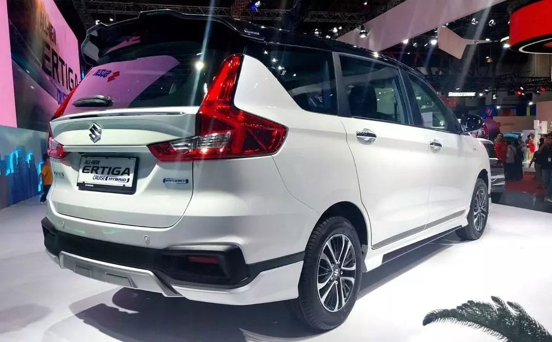 Suzuki ra mắt ‘ông hoàng MPV’ mới giá 455 triệu đồng, có động cơ hybrid hạ gục Mitsubishi Xpander ảnh 4