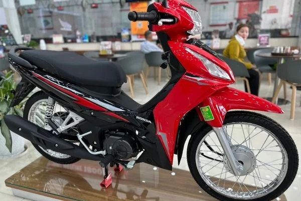 Tin xe trưa 19/2: ‘Vua côn tay 160cc’ rẻ hơn Yamaha Exciter và Honda Winner X ra mắt, có ABS 2 kênh ảnh 3