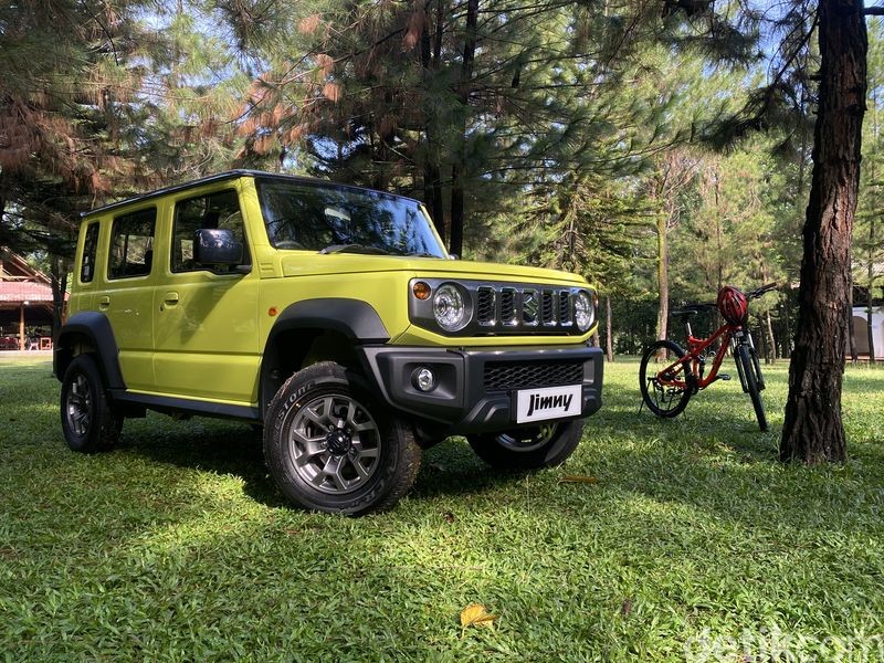 suzuki-jimny-5-pintu-1-1708675480.jpeg