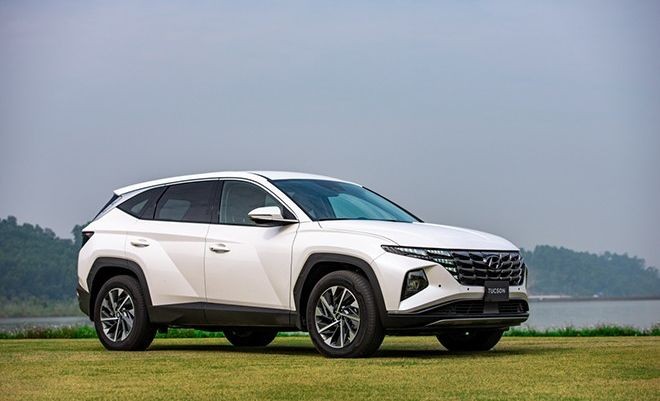 Tin xe hot 23/2: Hyundai Tucson tuyên chiến Mazda CX-5 và Honda CR-V bằng giá lăn bánh ‘rẻ như bèo’ ảnh 1