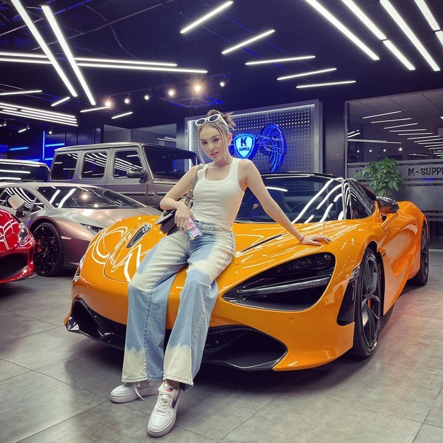 mclaren-720s-spider-1709047476.jpg