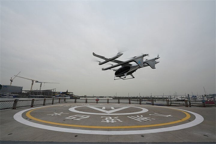 taxi-bay-trung-quoc-07-14354546-1709211167.jpg