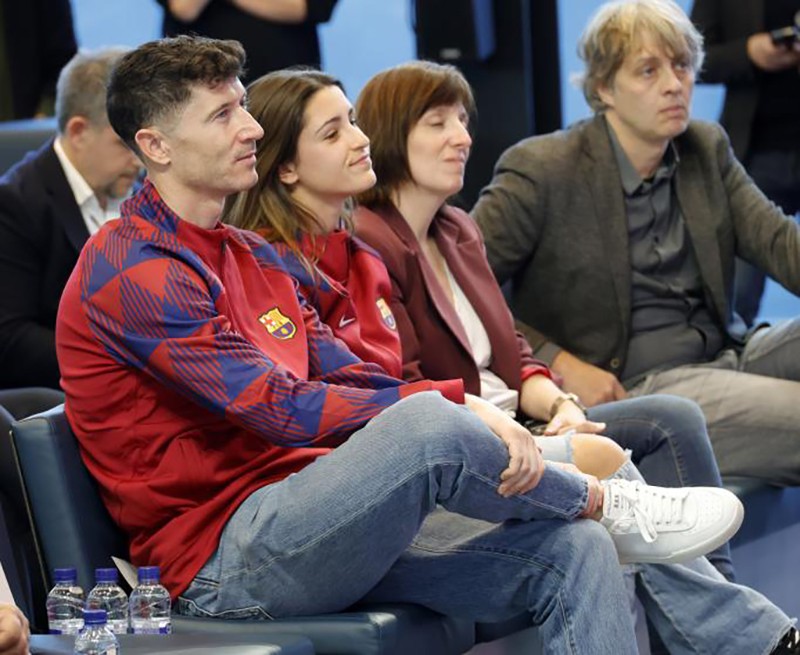 barca-1-1709251768.jpeg