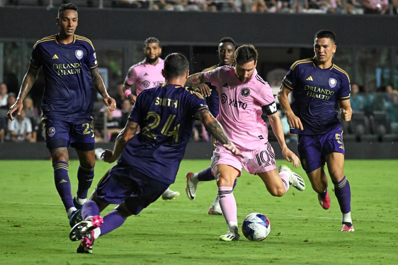 Messi lập cú đúp giúp Inter Miami thắng đậm 