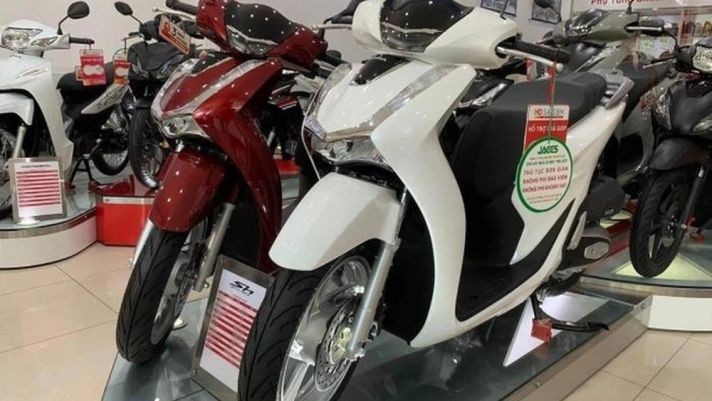 Tin xe hot 3/3: VinFast Fadil đe nẹt Hyundai Grand i10 và Kia Morning bằng giá lăn bánh rẻ khó tin ảnh 2