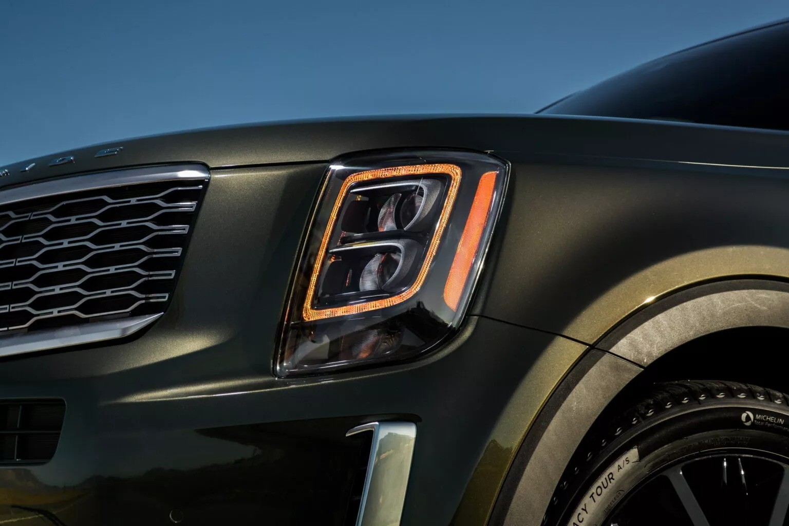 2020-kia-telluride-1-1536x1024-1709687715.jpg