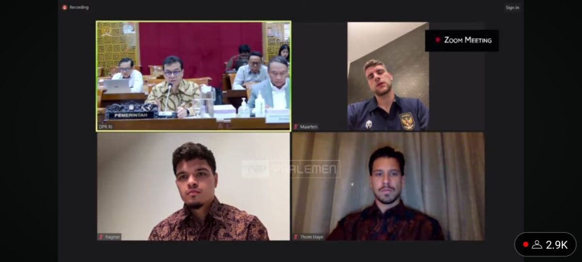 breaking-news-maarten-paes-thom-haye-dan-ragnar-oratmangoen-direncanakan-ambil-sumpah-wni-12-maret-2024-h4ff8gtgw1-1709799263.jpg