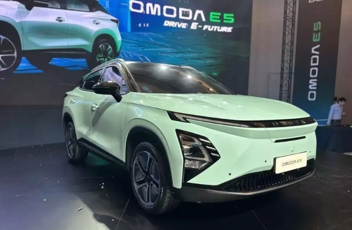 chery-omoda-e5-3-1710075348.jpg