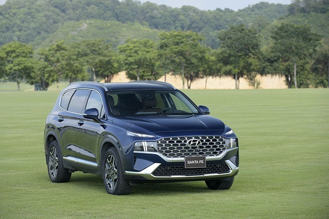 Bảng giá xe Hyundai Santa Fe lăn bánh tháng 3/2024 cực mềm, làm khó Ford Everest và Toyota Fortuner ảnh 1