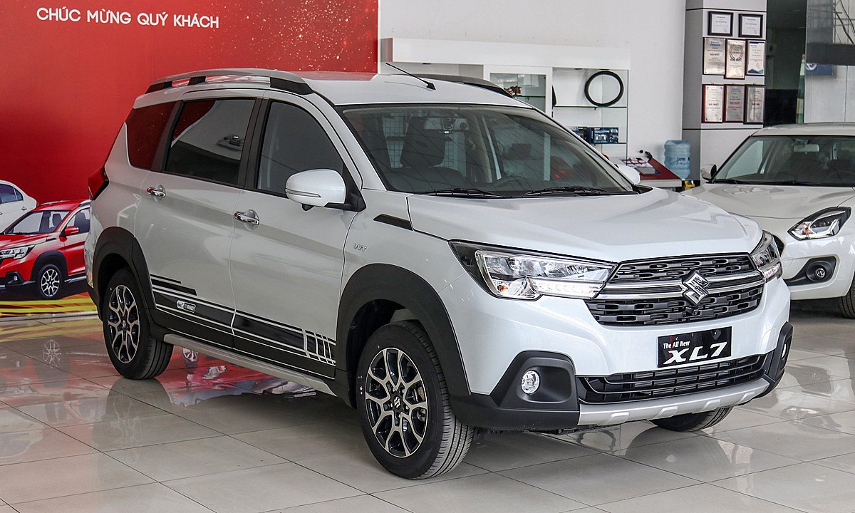 ‘Chơi tất tay’ với Mitsubishi Xpander, Suzuki XL7 bung ưu đãi khủng 70 triệu đồng hút khách Việt ảnh 1