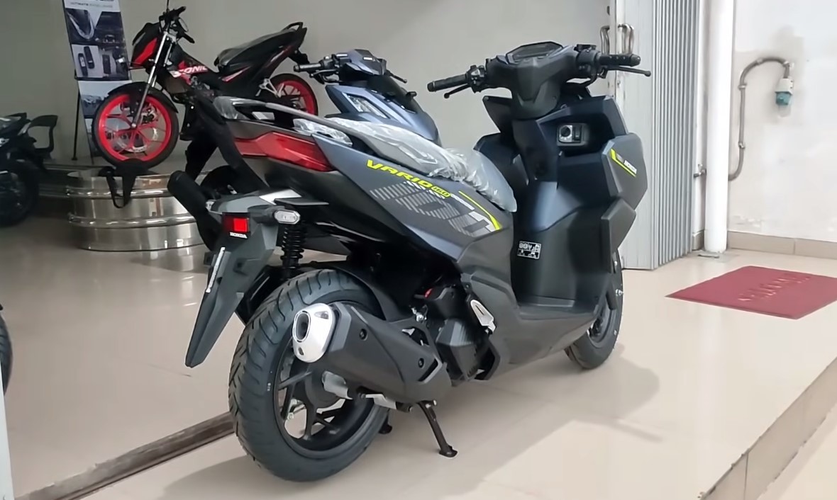 honda-vario-160-2024-8-1710389555.jpg