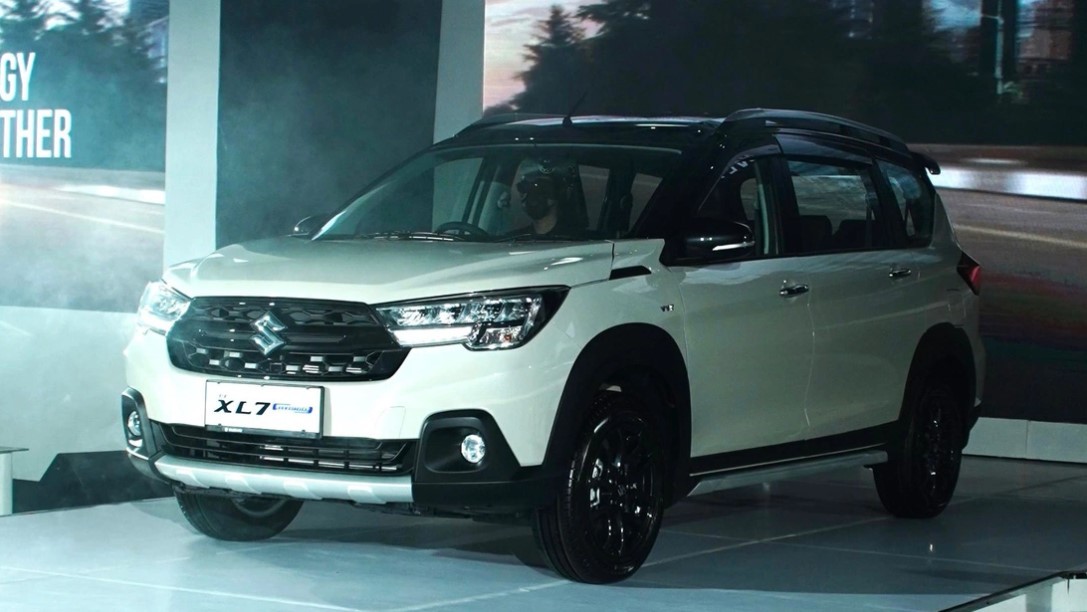 Quên Mitsubishi Xpander đi, Suzuki ra mắt mẫu MPV tuyệt đẹp có động cơ hybrid giá chỉ 528 triệu đồng ảnh 1