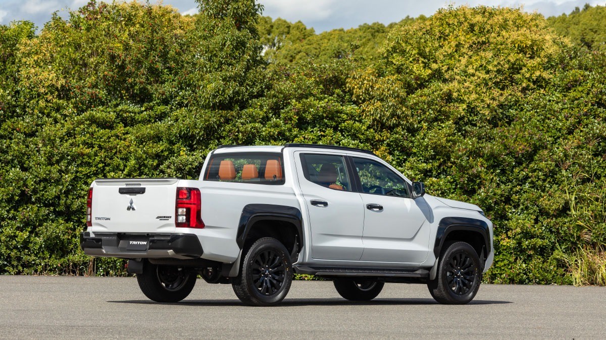 mitsubishi-triton-2024-4-1711077393.jpg