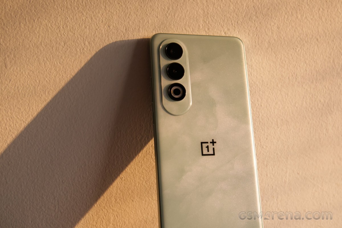 oneplus-17-1712029329.jpg