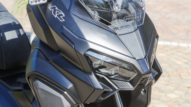 Tin xe 4/4: Ra mắt kiệt tác xe ga giá 51 triệu đồng trang bị ngang Honda Air Blade, cốp to hơn LEAD ảnh 2