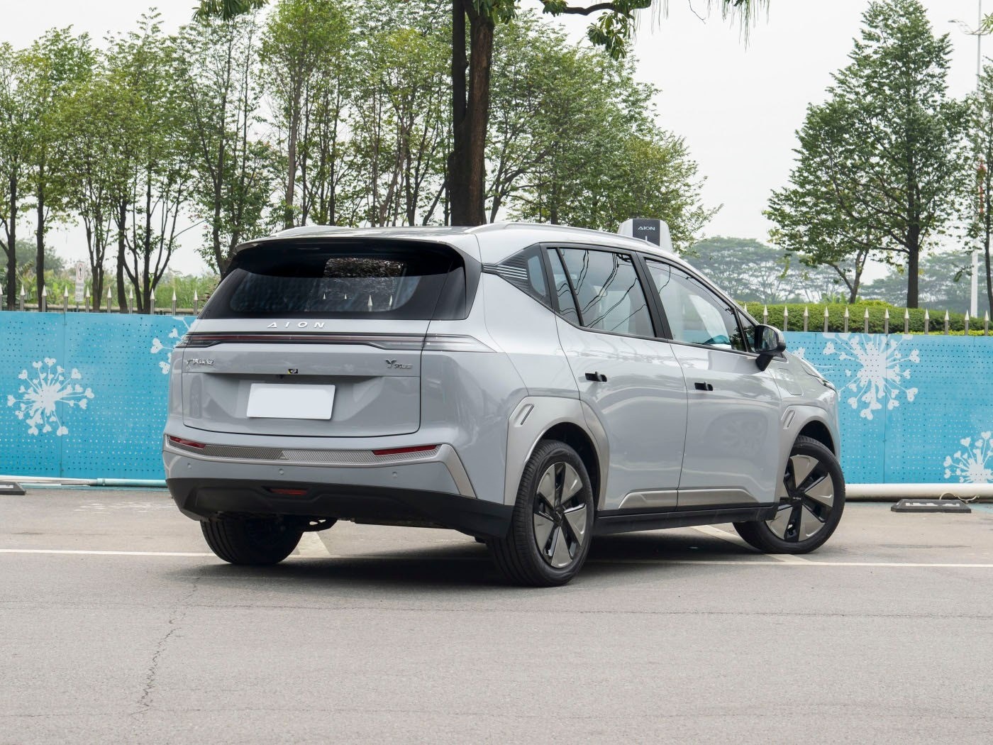 aion-y-plus-gac-11-1712363025812-1712372593.jpg
