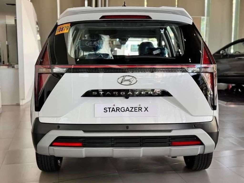 Hyundai sắp ra mắt ‘ông vua MPV’ mới đấu Mitsubishi Xpander Cross, đại lý báo giá hơn 400 triệu đồng ảnh 5