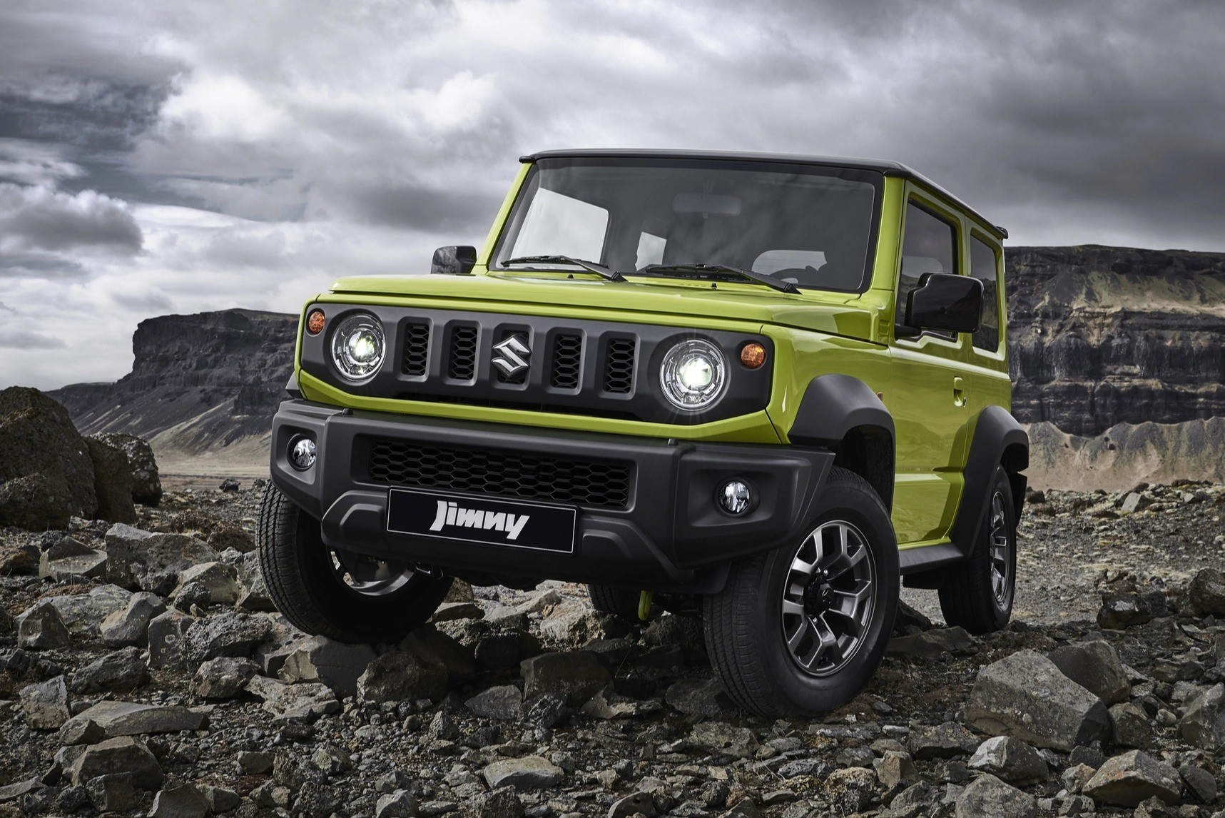 suzuki-jimny-gia-1712720735.jpg