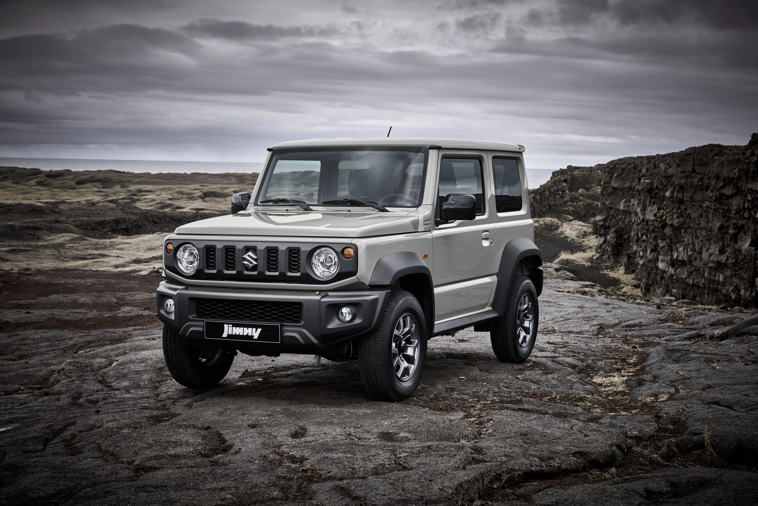 suzuki-jimny-gia-4-1712720736.jpg