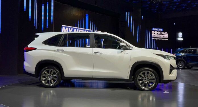Toyota Innova ra mắt phiên bản mới tuyệt đẹp giá 596 triệu đồng, trang bị trên cơ Mitsubishi Xpander ảnh 4
