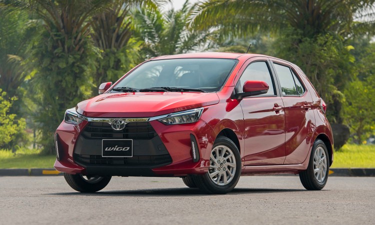 Quên Kia Morning và Hyundai Grand i10 đi, mẫu hatchback rẻ nhất của Toyota đang giảm giá kỷ lục ảnh 1