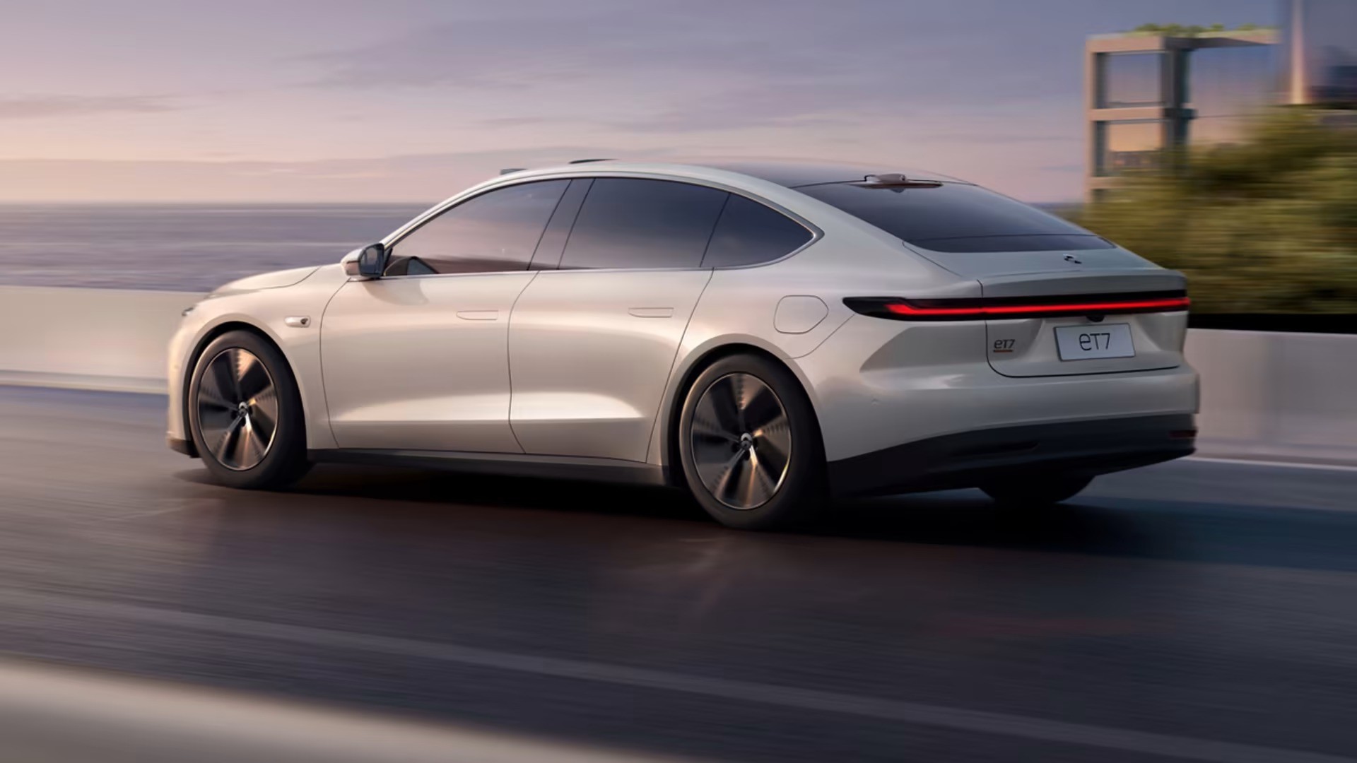 nio-et7-1713518432637676332027-1-1713797503.jpg