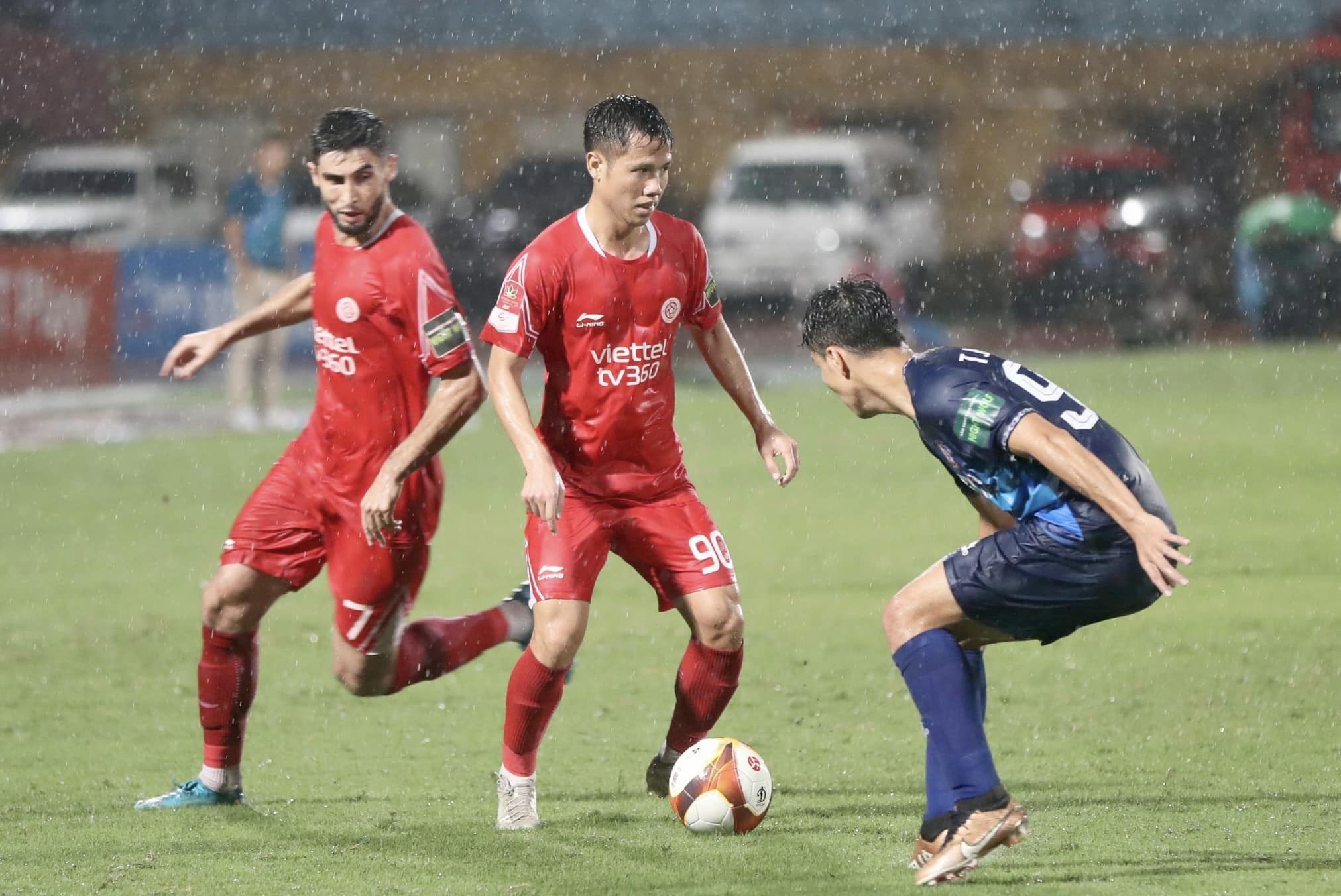 truc-tiep-viettel-vs-nam-dinh-2-1715583508.jpg