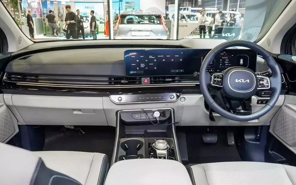 kia-carnival-2025-6-c3a8-1715961926.jpg
