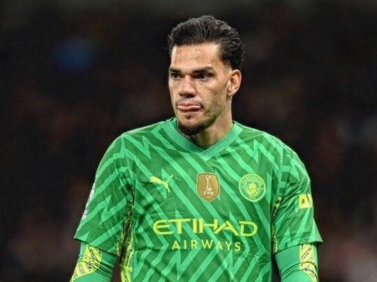 ederson-roi-man-city-1716371146.jpg