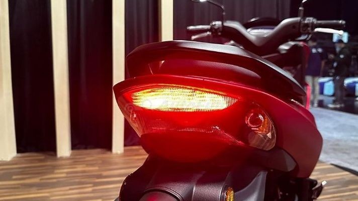 Tin xe hot 27/5: Yamaha đưa ‘vua xe ga’ 155cc giá 40 triệu đồng về Việt Nam, Honda Air Blade ra rìa ảnh 1