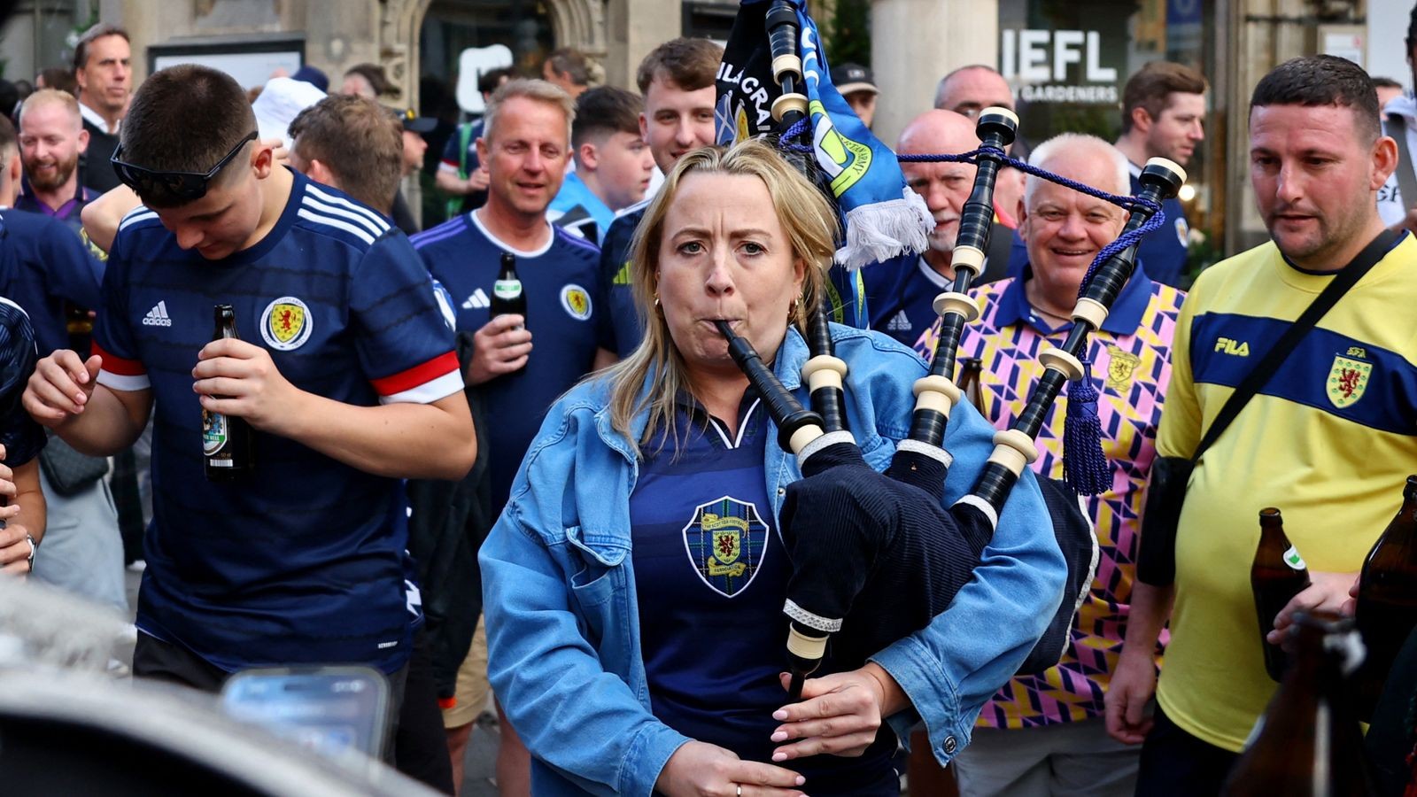 skynews-scotland-fans-munich-6581112-1718346207.jpg