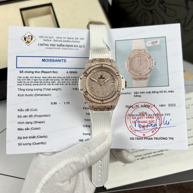 mau-hublot-rep-11-big-bang-one-click-do-full-kim-cuong-moissanite-1721031590.jpg